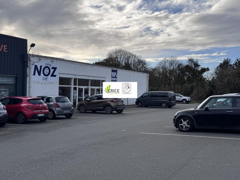 Local commercial - 700 m²