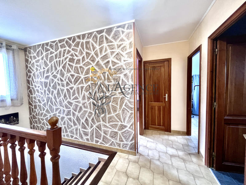 Maison - 135 m² - 6 pièces