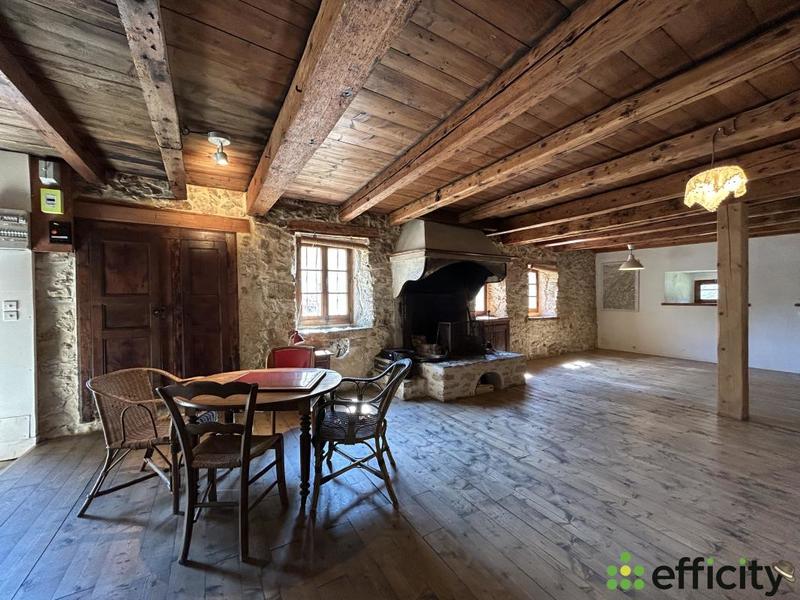 Maison - 293 m² - 12 pièces