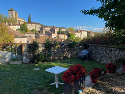 Maison - 275 m² - 13 pièces