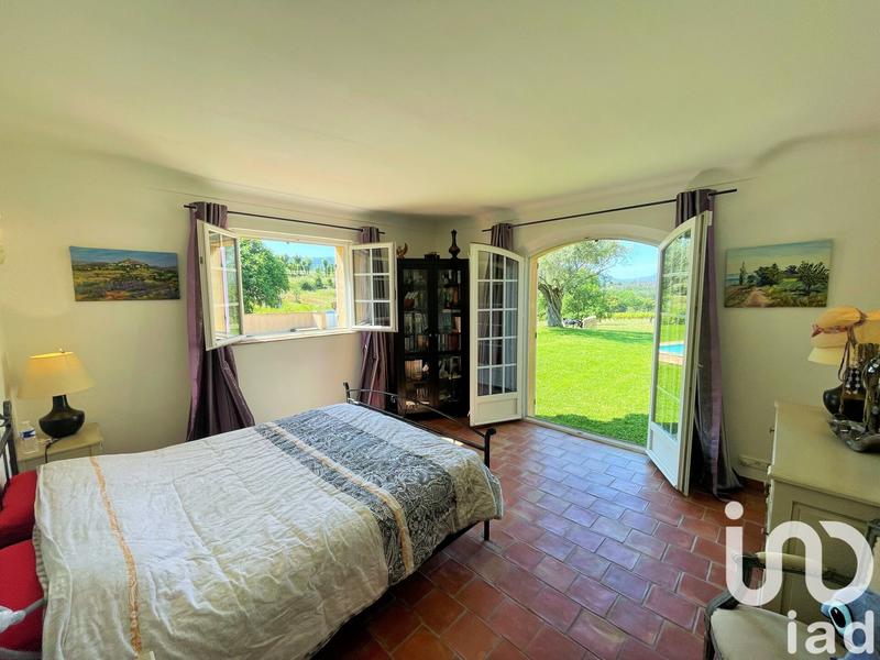 Maison - 200 m² - 5 pièces