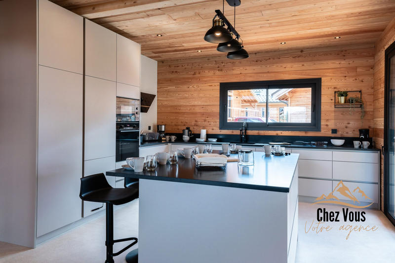 Châlet - 255 m² - 6 pièces