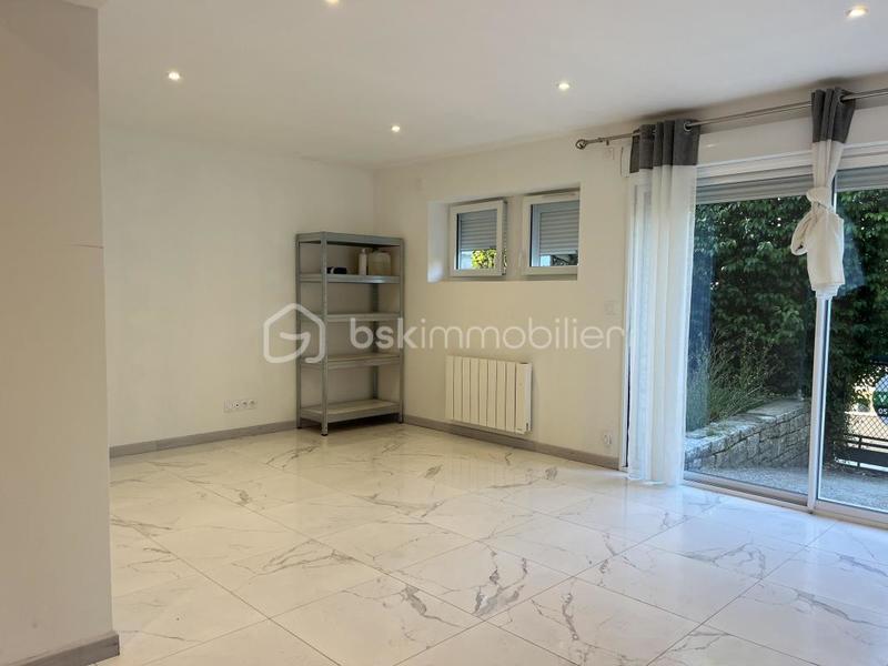 Maison traditionnelle - 193 m² - 8 pièces