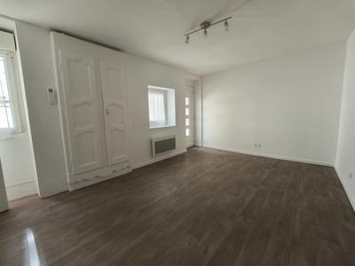 Immeuble - 80 m² - 2 pièces