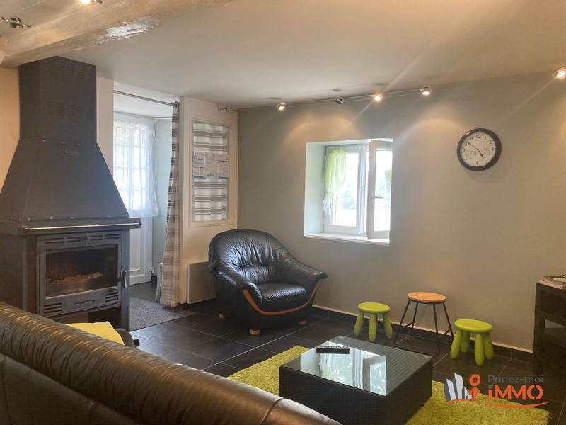 Maison - 335 m² - 12 pièces