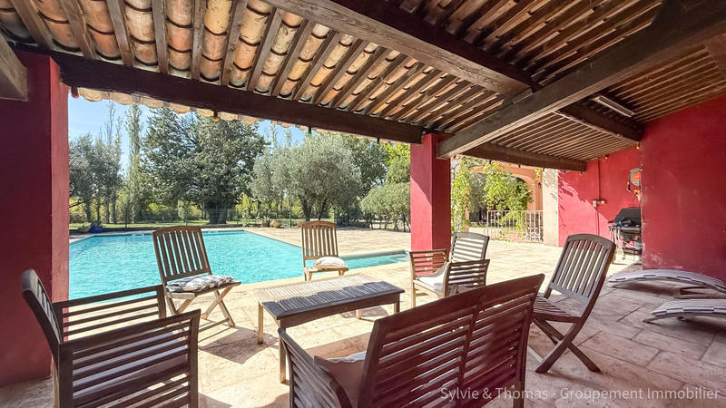 Mas - 324 m² - 8 pièces