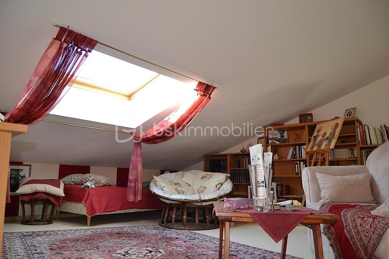 Maison - 177 m² - 5 pièces