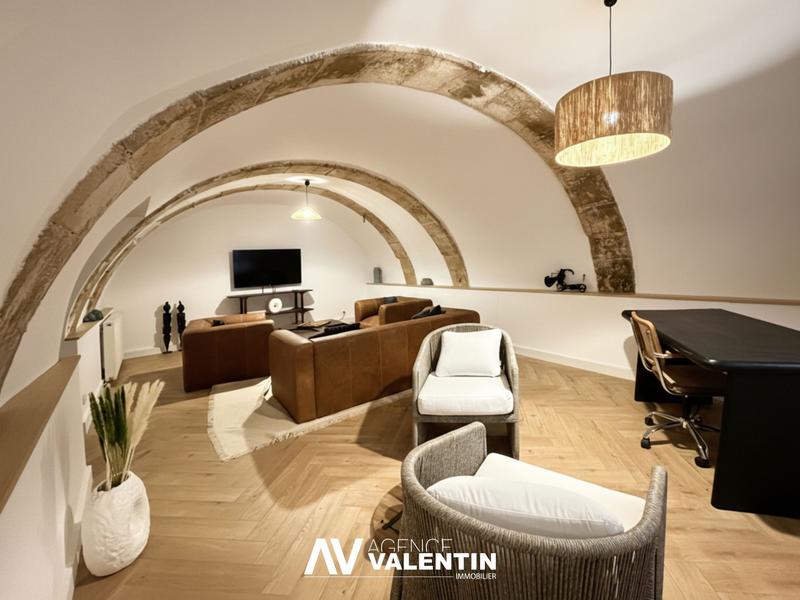 Appartement - 108 m² - 5 pièces