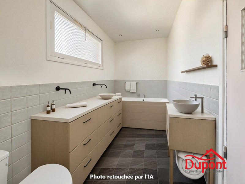 Maison - 128 m² - 7 pièces