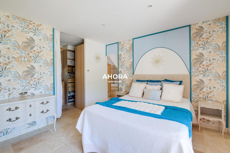 Villa - 167 m² - 7 pièces