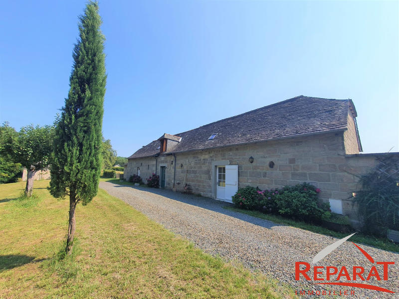Maison - 180 m² - 7 pièces