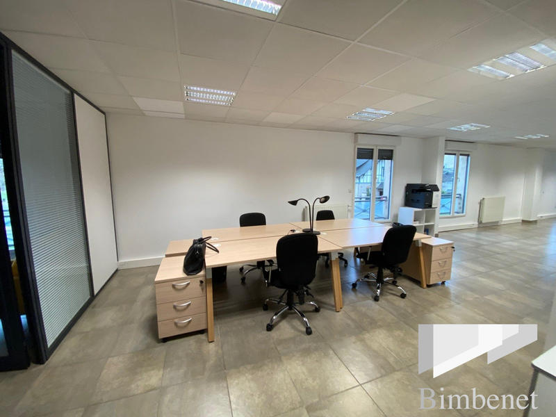 Bureau - 227 m² - 6 pièces