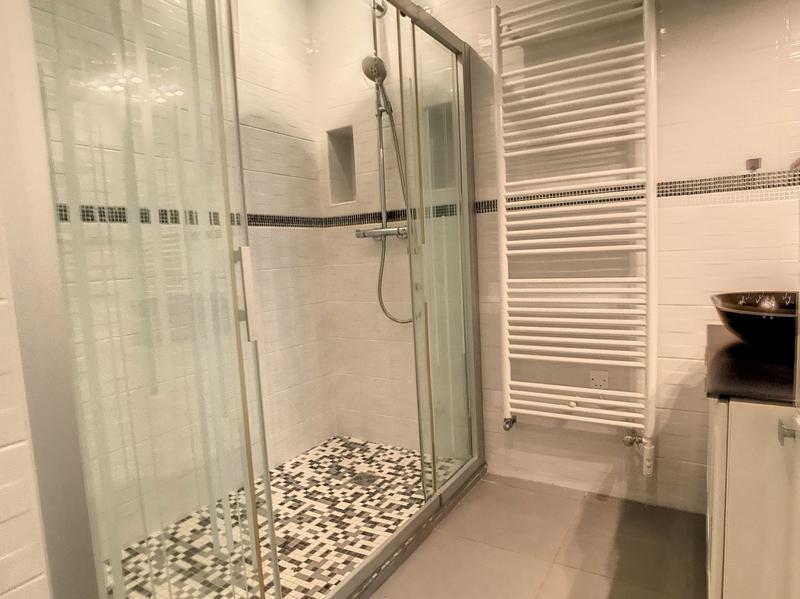 Appartement - 75 m² - 3 pièces