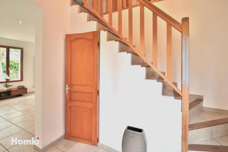 Maison - 191 m² - 8 pièces