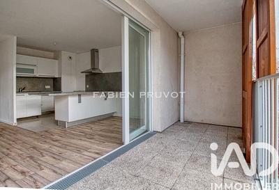 Appartement - 64 m² - 4 pièces