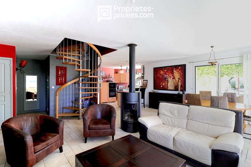 Maison - 146 m² - 8 pièces