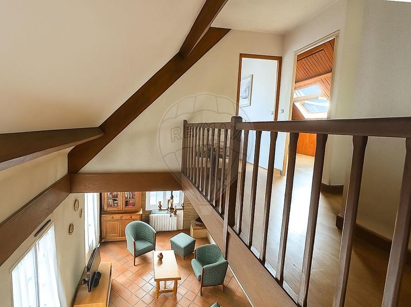 Maison - 93 m² - 6 pièces