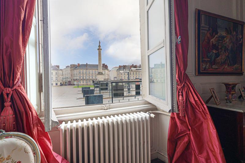 Appartement - 265 m² - 8 pièces