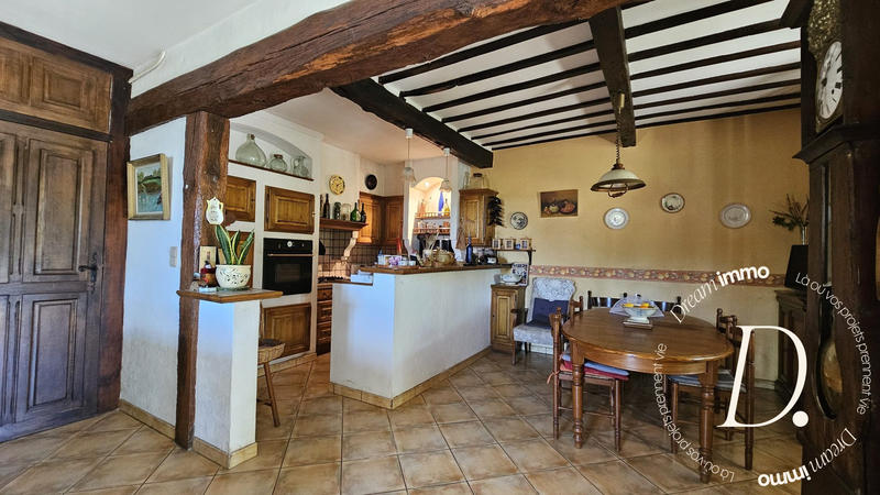 Maison - 280 m² - 11 pièces