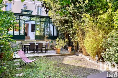 Maison de ville - 204 m² - 7 pièces