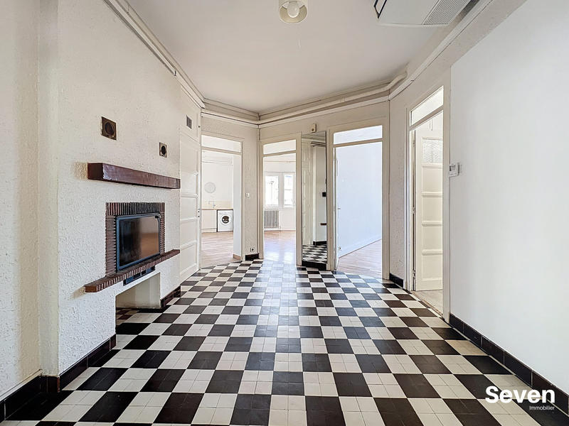 Appartement - 96 m² - 4 pièces