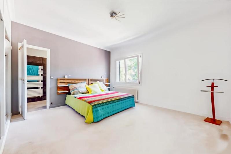 Maison - 321 m² - 9 pièces