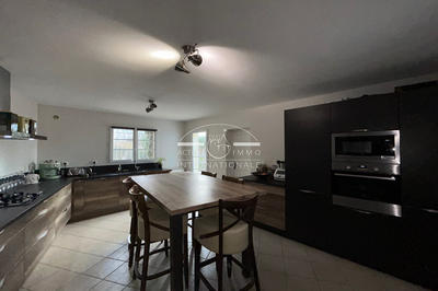 Villa - 120 m² - 5 pièces