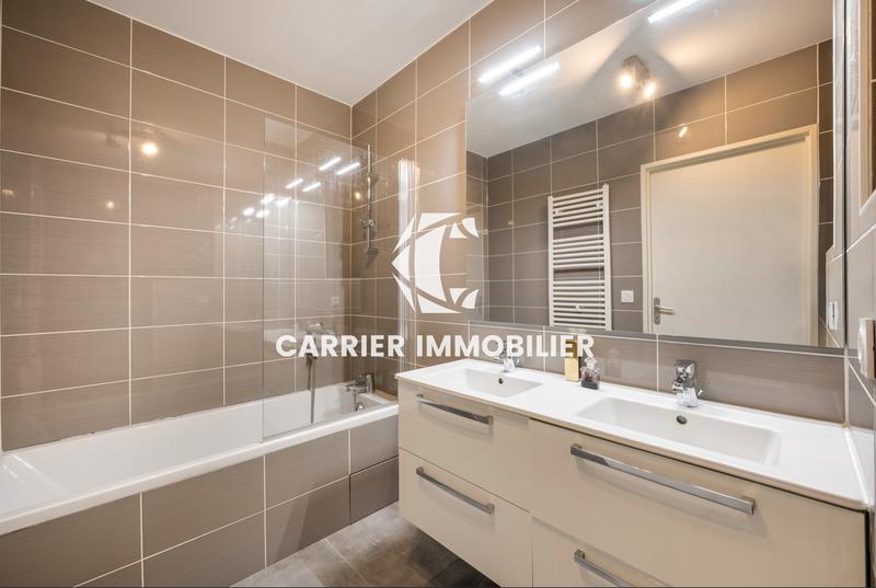 Duplex - 155 m² - 8 pièces