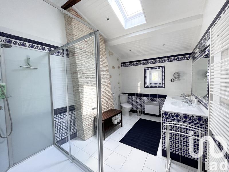 Maison - 540 m² - 15 pièces