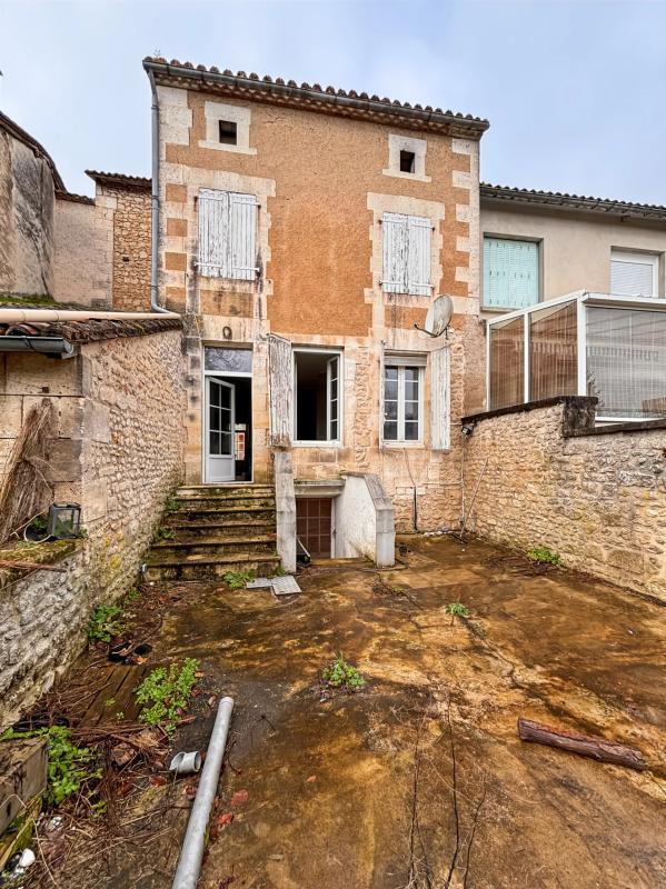 Maison - 189 m² - 8 pièces