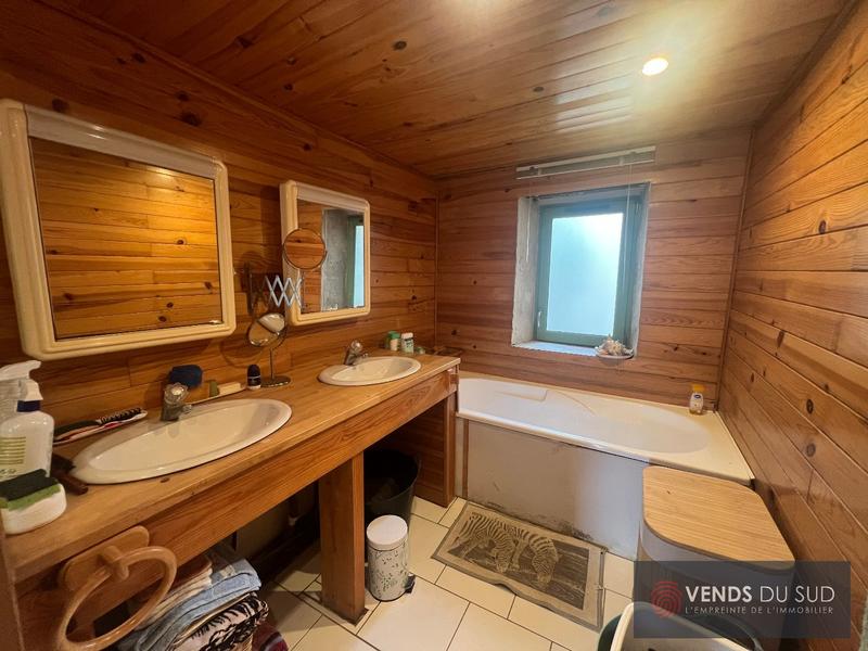 Maison en pierre - 140 m² - 7 pièces