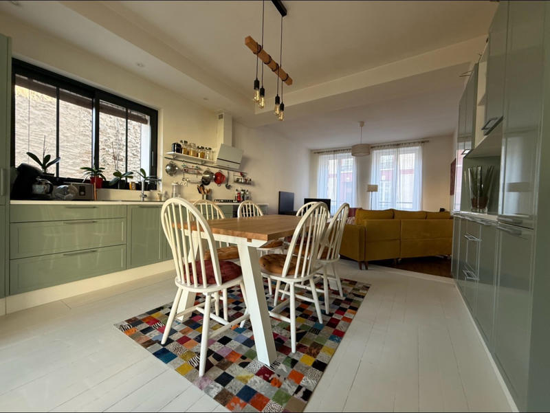 Maison - 110 m² - 5 pièces