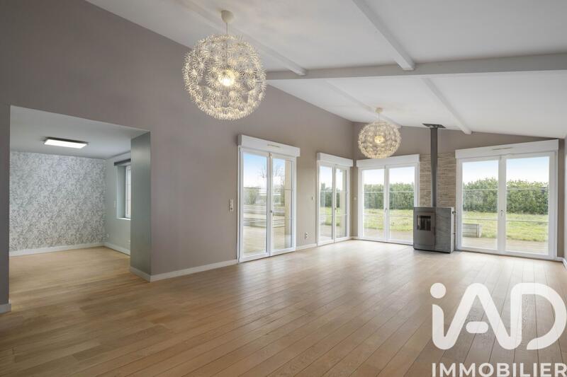 Maison - 200 m² - 7 pièces