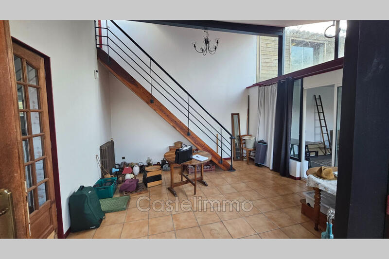 Maison - 213 m² - 5 pièces