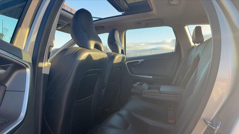 Volvo Xc60 2.0 D4 181 Bva6 Summum