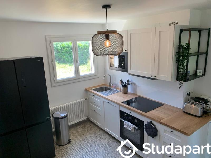 Chambre - 9 m² - 1 pièce