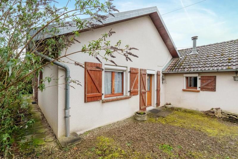 Maison - 80 m² - 4 pièces