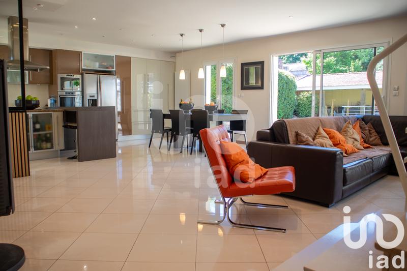 Maison - 149 m² - 6 pièces