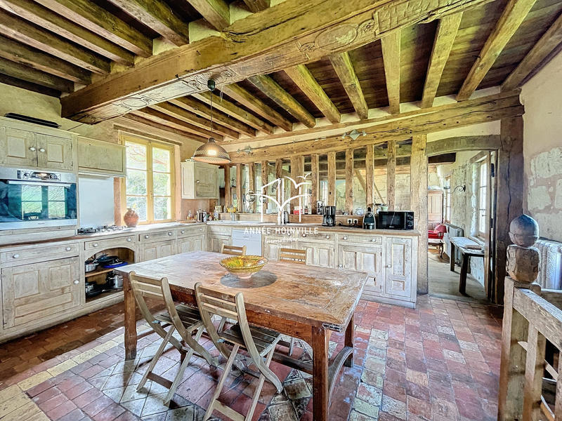 Maison - 245 m² - 8 pièces