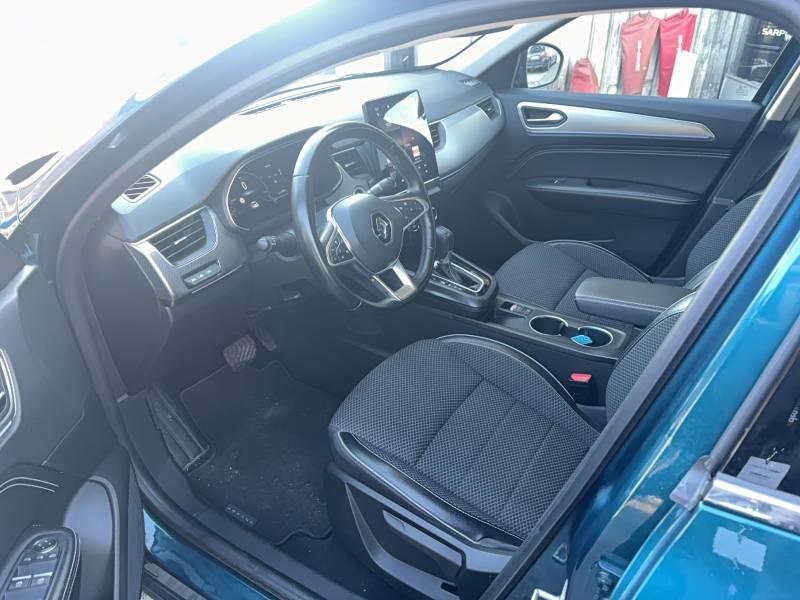 Renault Arkana E-Tech 145 - 23 Techno