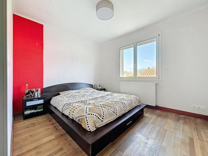 Maison - 205 m² - 6 pièces