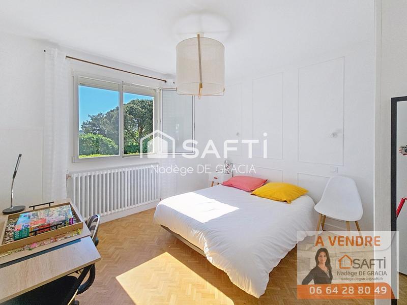 Maison - 211 m² - 6 pièces