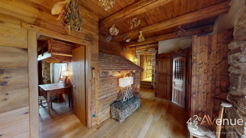 Maison - 298 m² - 9 pièces