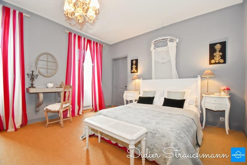 Maison - 322 m² - 8 pièces