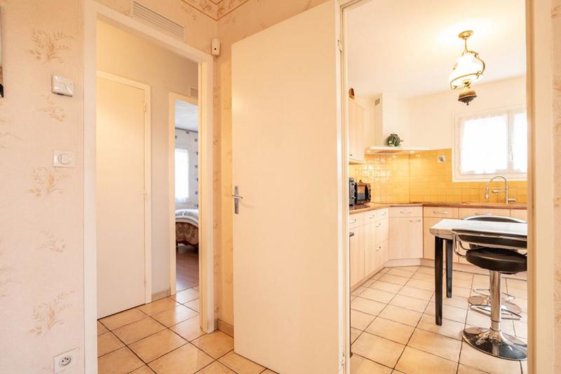 Maison - 96 m² - 3 pièces