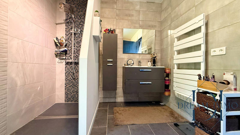 Maison contemporaine - 145 m² - 6 pièces