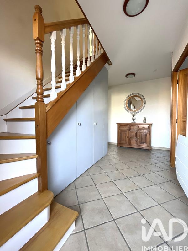 Maison - 99 m² - 5 pièces