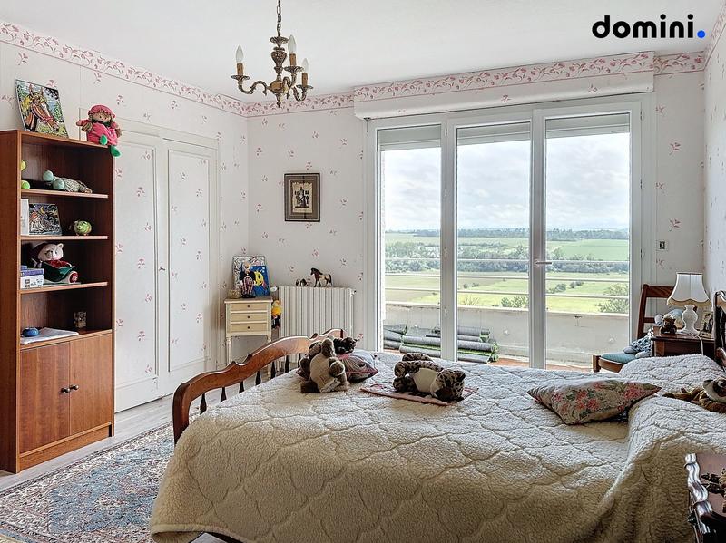 Maison ancienne - 300 m² - 9 pièces