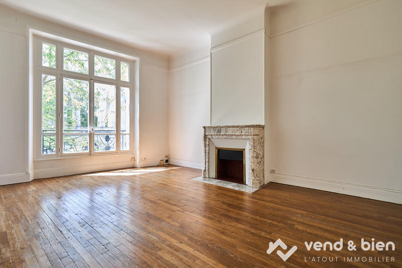 Appartement - 147 m² - 5 pièces