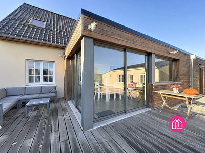 Maison - 162 m² - 9 pièces